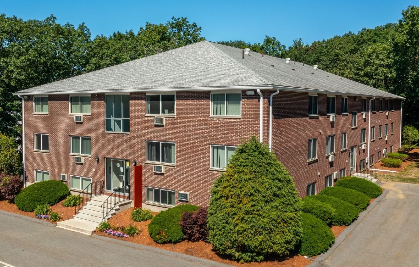 Meadow Lane Apartments Apartments in Lowell, MA